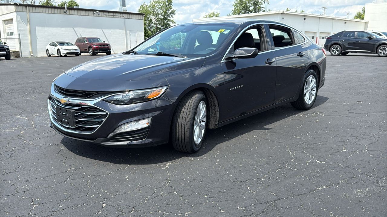 2023 Chevrolet Malibu 1LT photo 3