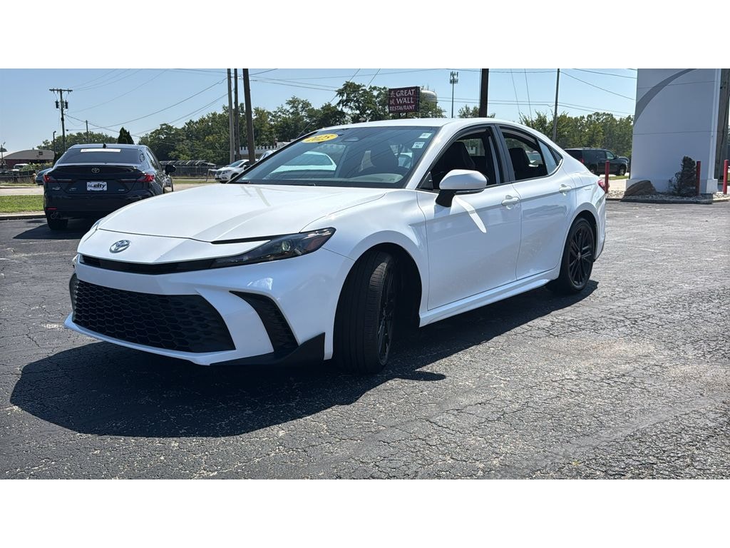 Certified 2025 Toyota Camry Hybrid SE Sedan