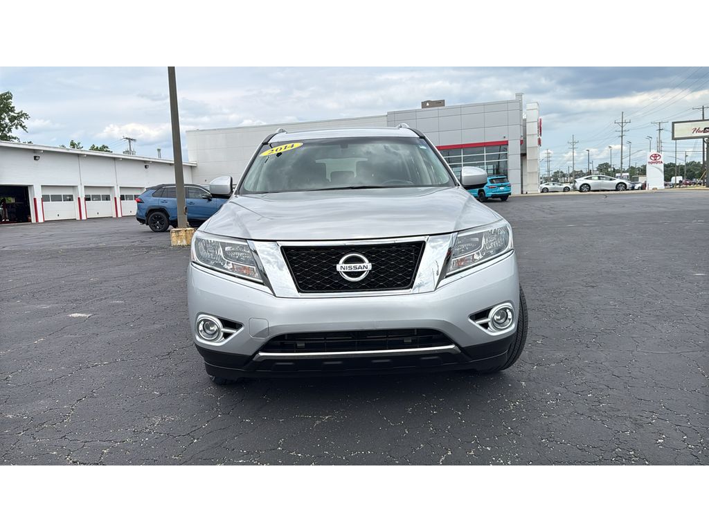 Used 2014 Nissan Pathfinder Platinum with VIN 5N1AR2MM6EC734825 for sale in Elkhart, IN