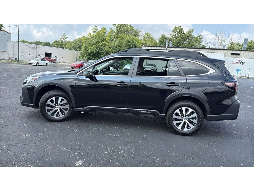 Used 2024 Subaru Outback Premium Sport Utility