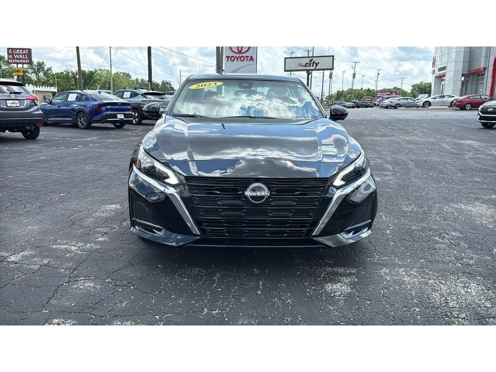 Used 2023 Nissan Altima 2.5 SL Sedan