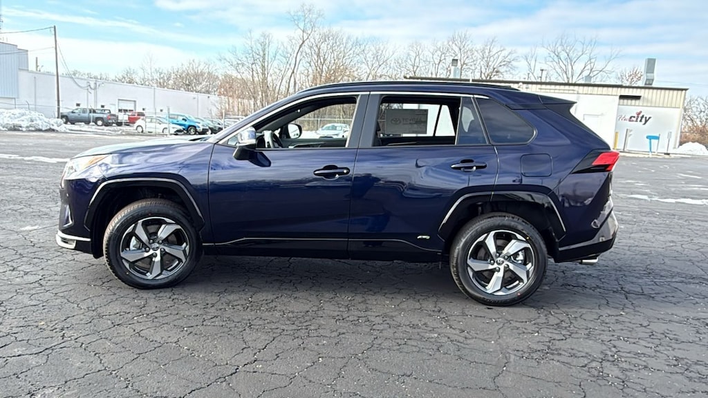 New 2025 Toyota RAV4 Plug-in Hybrid SE PLUG-IN HYBRID