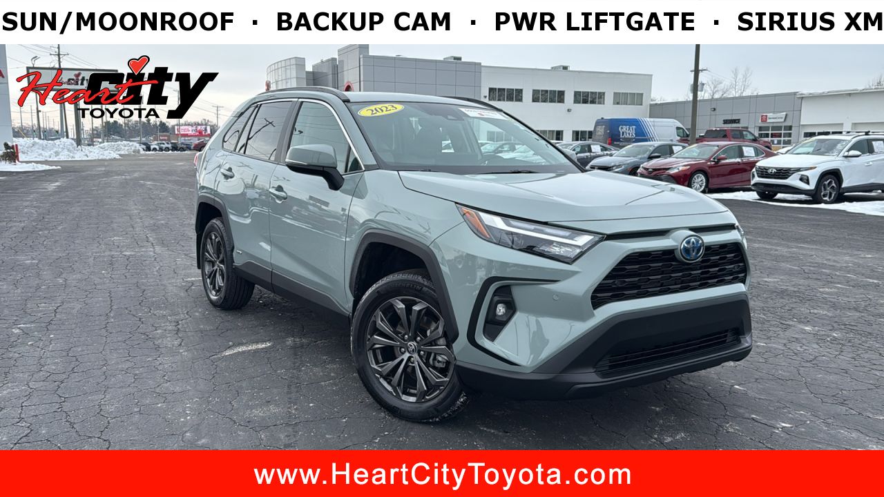 2023 Toyota RAV4 XLE Premium's photo