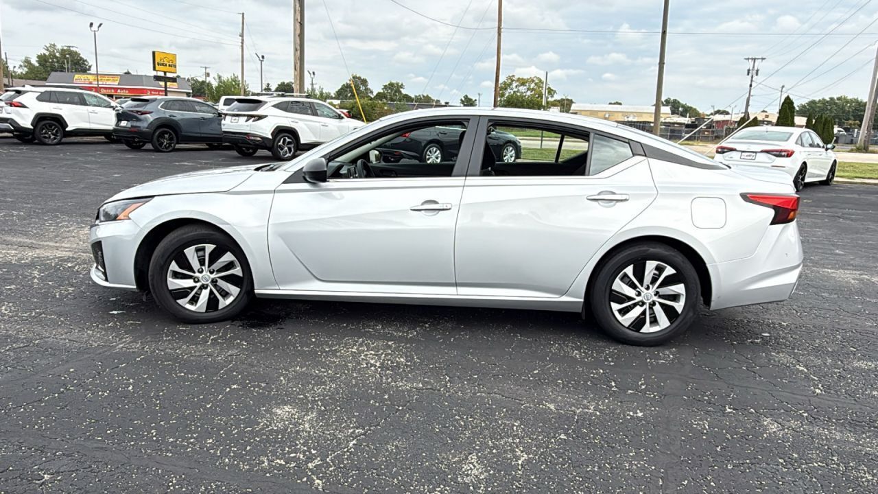 2024 Nissan Altima 2.5 S photo 4