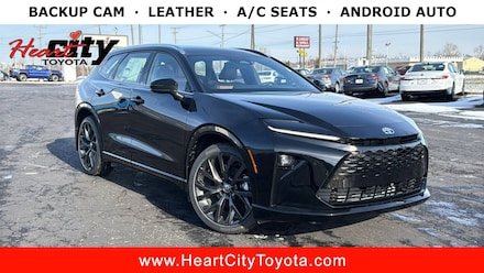 2025 Toyota Crown Signia Limited LIMITED