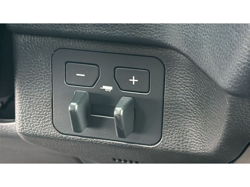 2026 Toyota Tundra SR5 - Photo 21