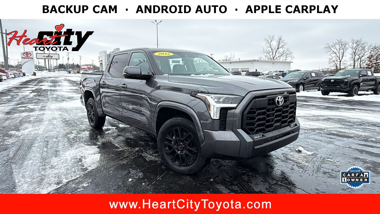 2022 Toyota Tundra SR5's photo