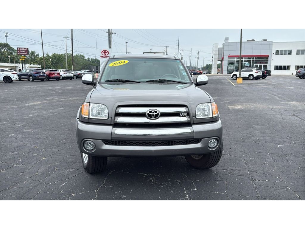 Used 2004 Toyota Tundra SR5 with VIN 5TBBT44114S439651 for sale in Elkhart, IN