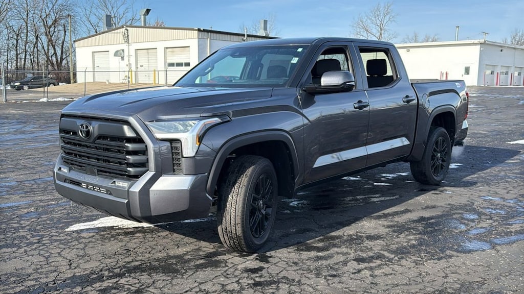 New 2026 Toyota Tundra SR5 SR5 CREWMAX 5.5