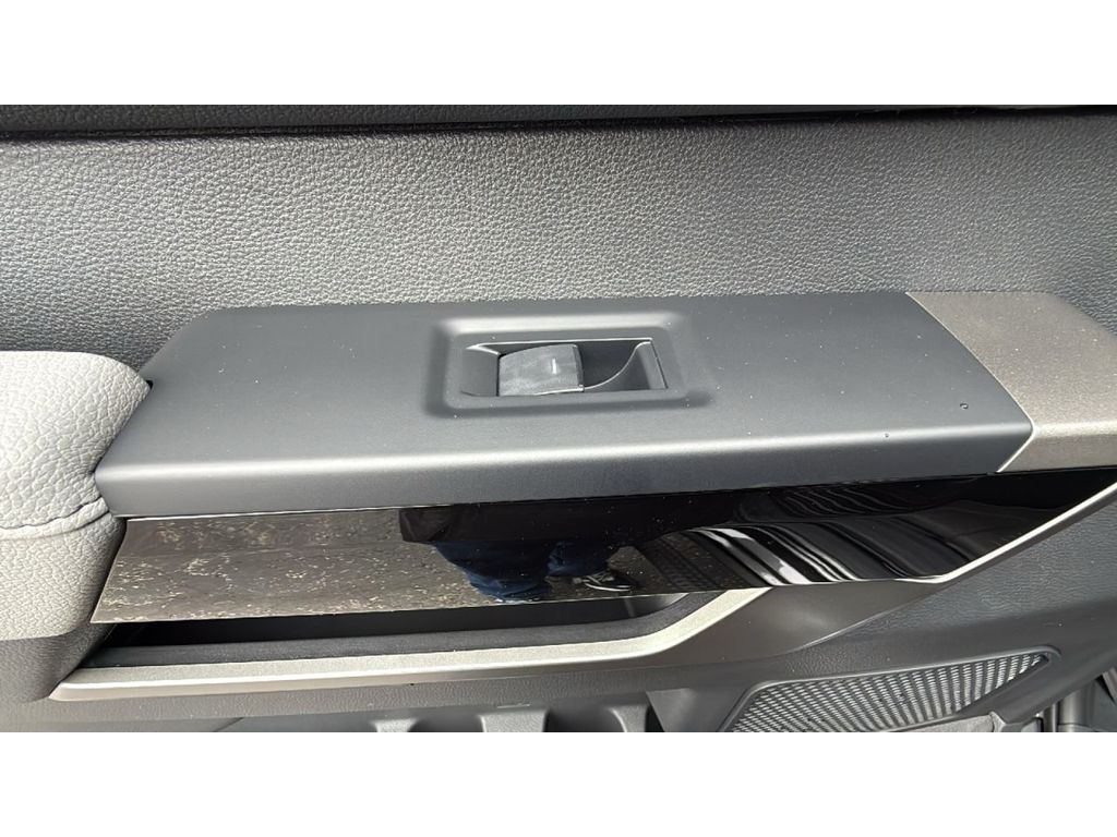 2026 Toyota Tundra Limited - Photo 33