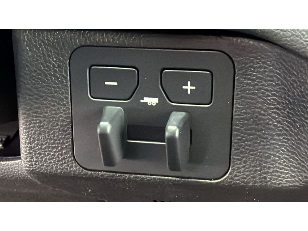 2026 Toyota Tundra Limited - Photo 22
