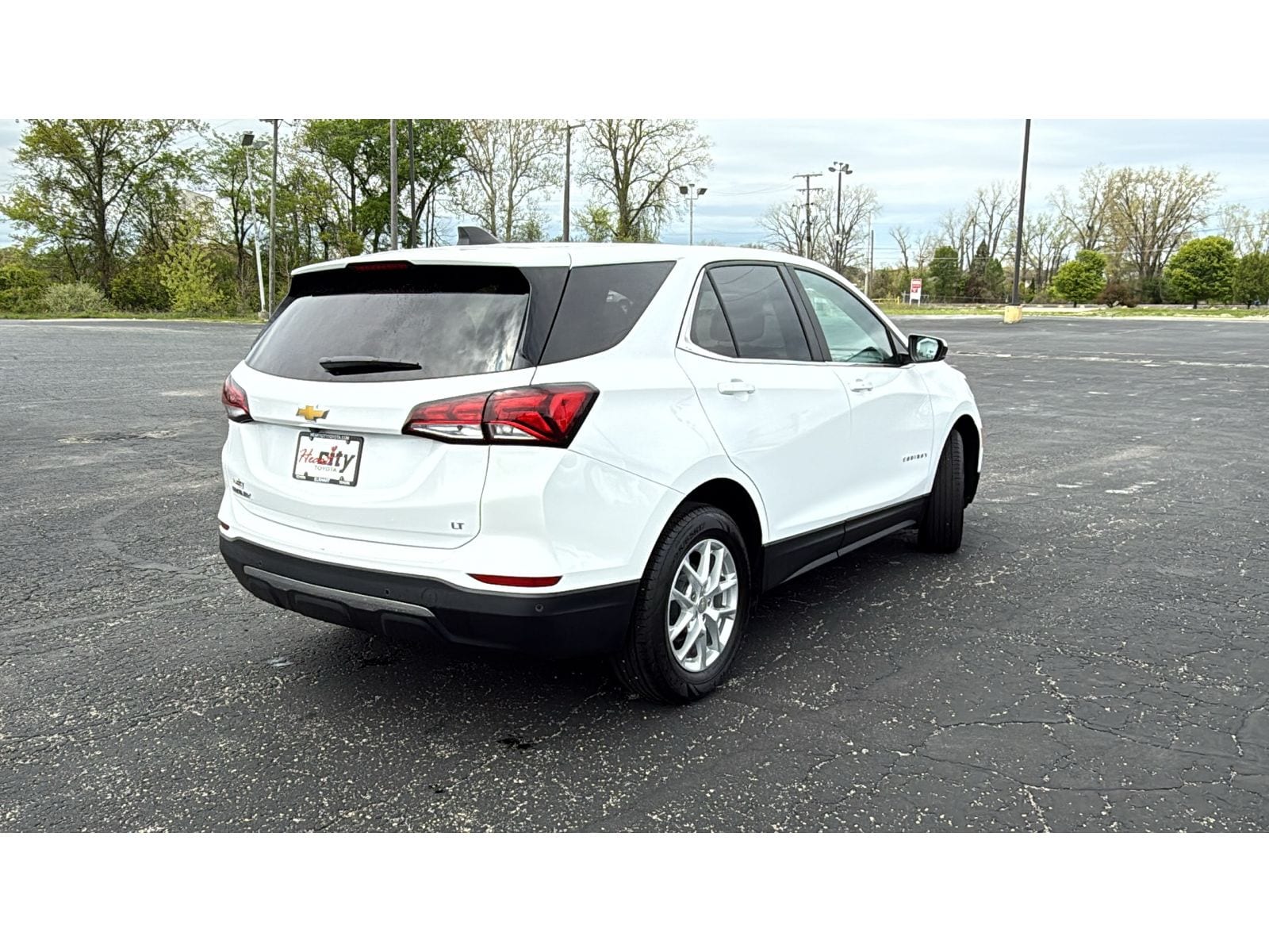 2024 Chevrolet Equinox LT - Photo 9