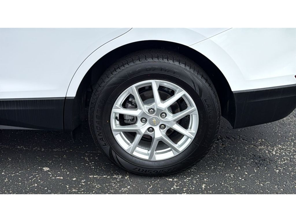 2024 Chevrolet Equinox LT - Photo 13