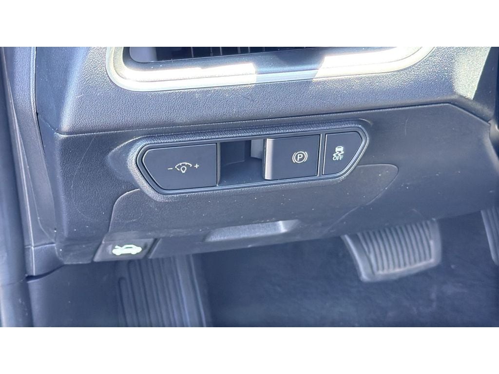 2025 Kia K4 LXS - Photo 14