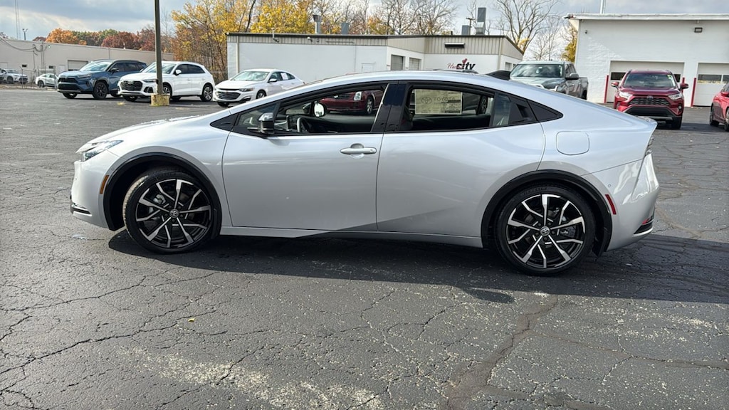 New 2026 Toyota Prius Plug-in Hybrid XSE Premium PLUG-IN HYBRID