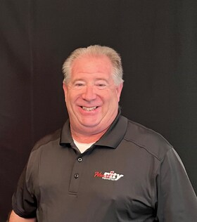 Staff member Bernie Koch from ID_2bbb3546c94e