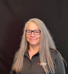 Staff member Suzy Cook from ID_dfdee93337ba