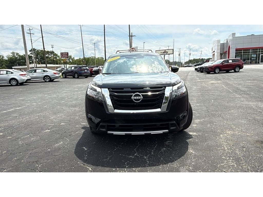 Used 2025 Nissan Pathfinder Platinum Sport Utility