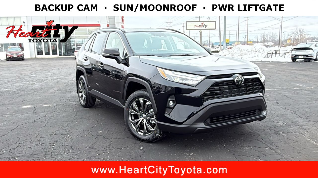 2025 Toyota RAV4 XLE Premium's photo