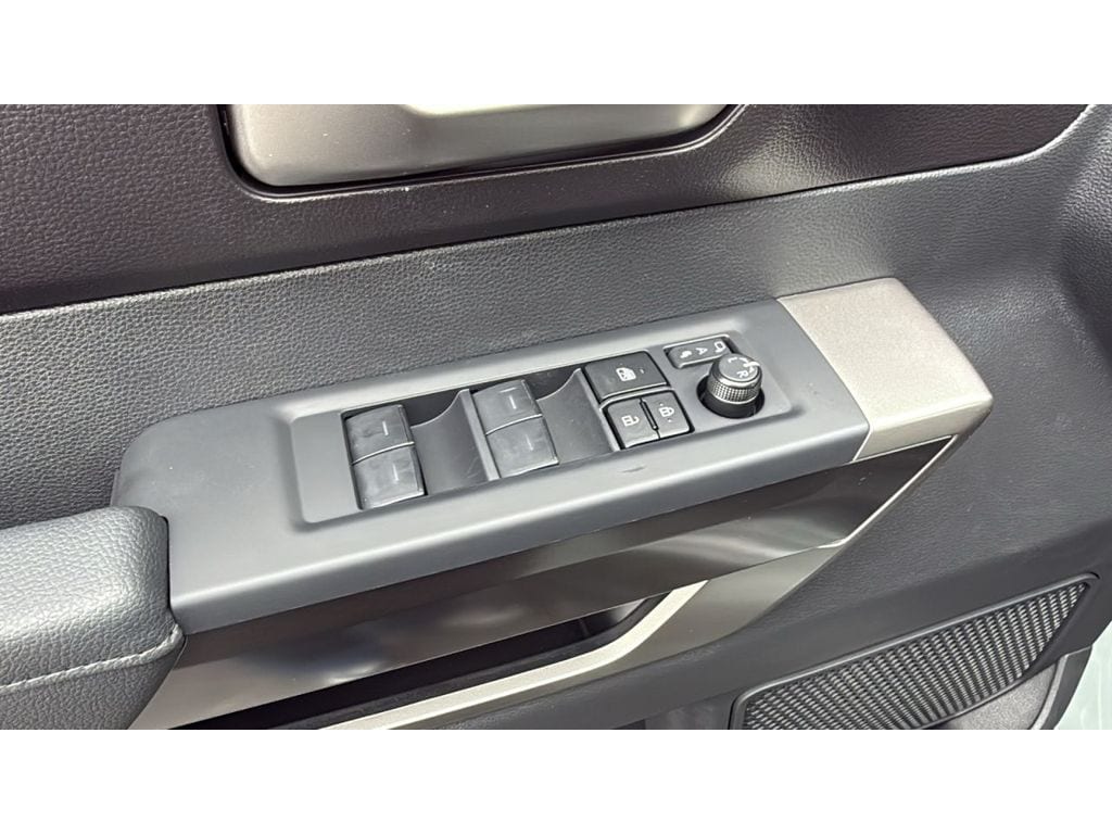 2026 Toyota Tundra SR5 - Photo 9