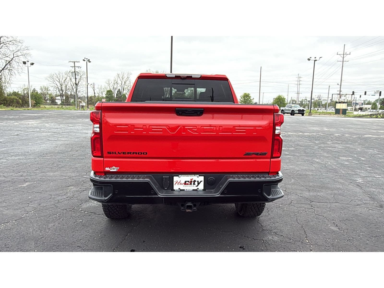 2025 Chevrolet Silverado 1500 ZR2 - Photo 6