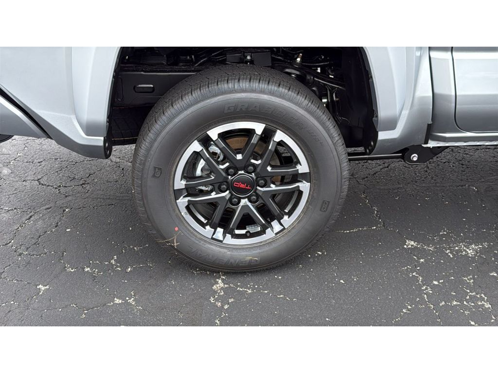 2026 Toyota Tacoma TRD Sport - Photo 12