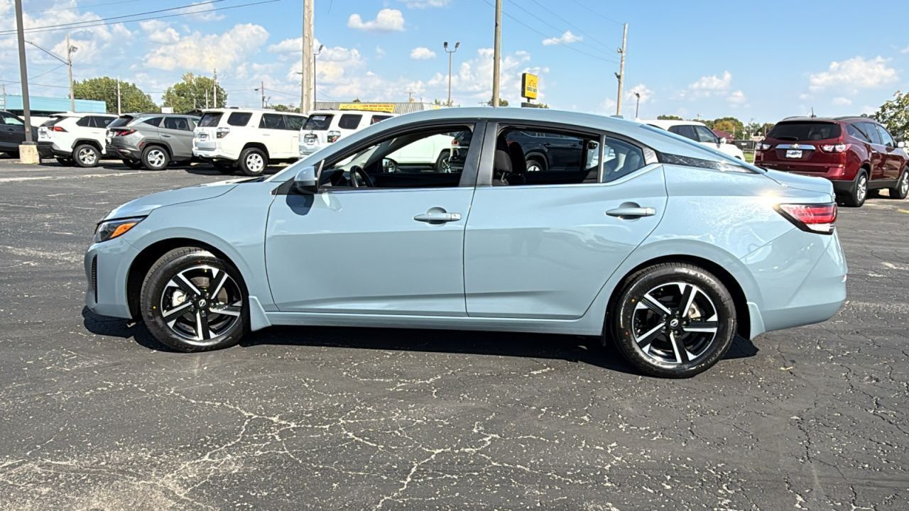 2024 Nissan Sentra SV photo 4