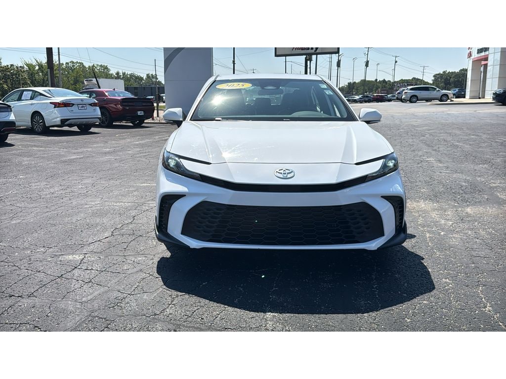 Certified 2025 Toyota Camry Hybrid SE Sedan