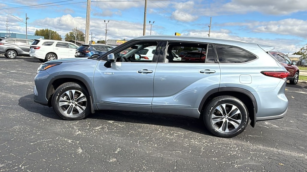 Certified 2020 Toyota Highlander XLE Sport Utility