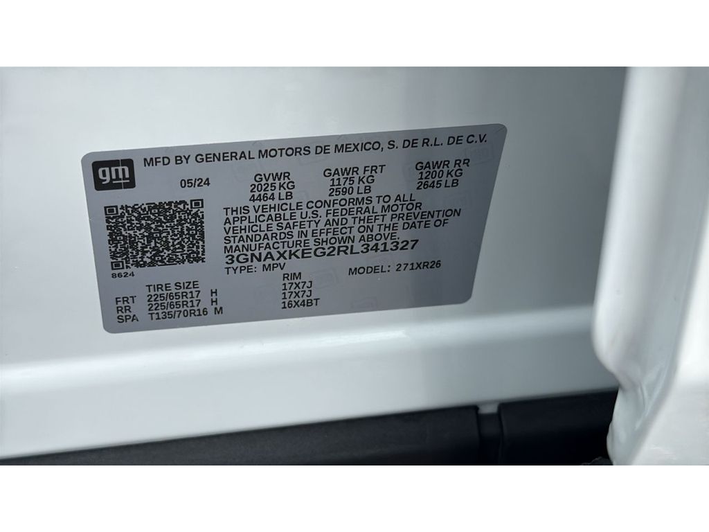 2024 Chevrolet Equinox LT - Photo 32