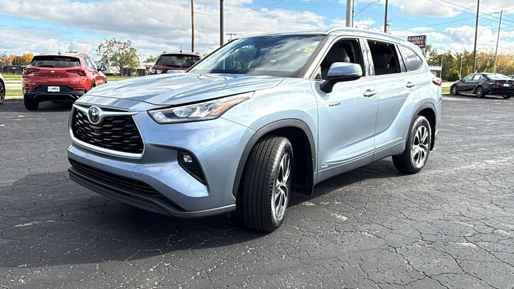 Certified 2020 Toyota Highlander XLE Sport Utility