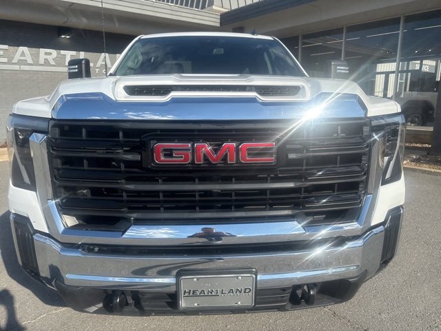 2024 Gmc Sierra 2500 HD Pro photo 3