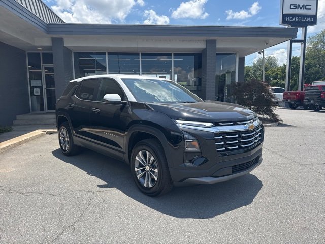 2026 Chevrolet Equinox LT photo 4