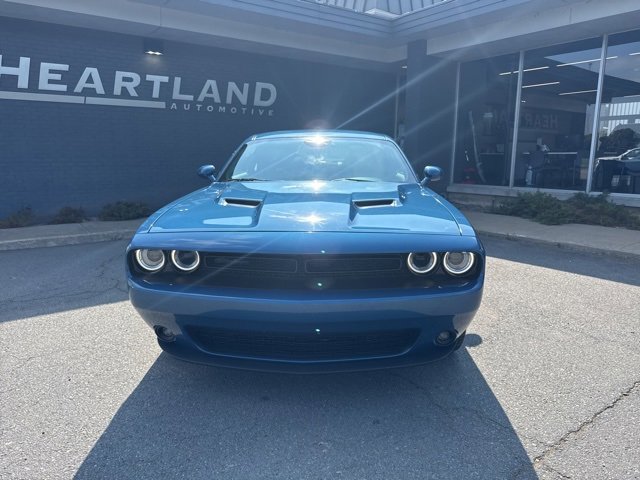 2023 Dodge Challenger SXT photo 2