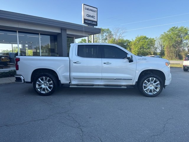 2024 Chevrolet Silverado 1500 High Country photo 4