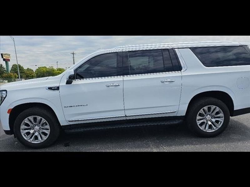 2022 GMC Yukon XL Denali - Photo 6