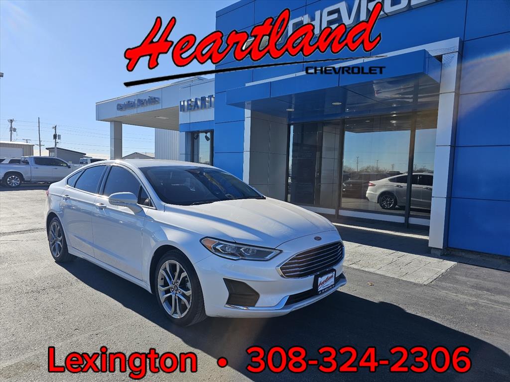 2019 Ford Fusion SEL's photo