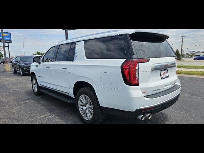 2022 GMC Yukon XL Denali - Photo 5