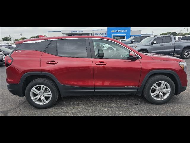 2024 Gmc Terrain SLE photo 2