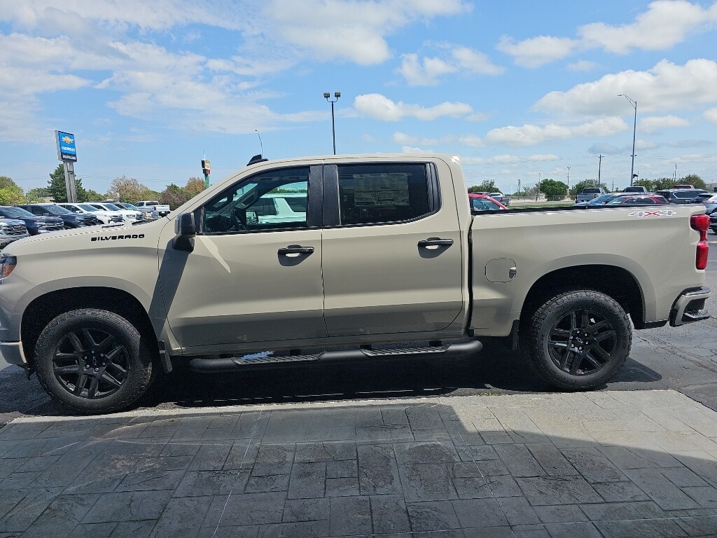 New 2026 Chevrolet Silverado 1500 Custom Truck