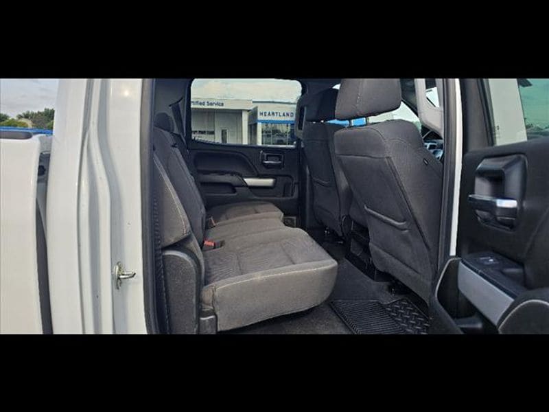 2019 Chevrolet Silverado 2500HD LT - Photo 11