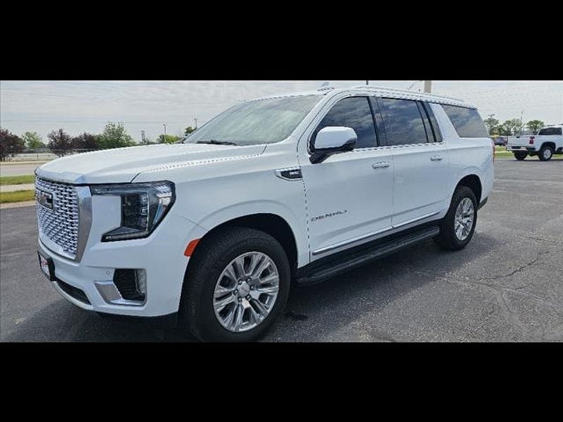 2022 GMC Yukon XL Denali - Photo 7