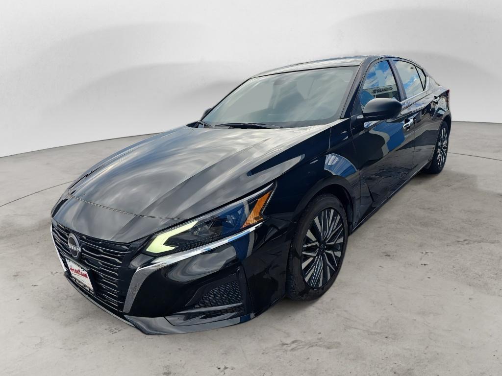 2025 Nissan Altima SV - Photo 7