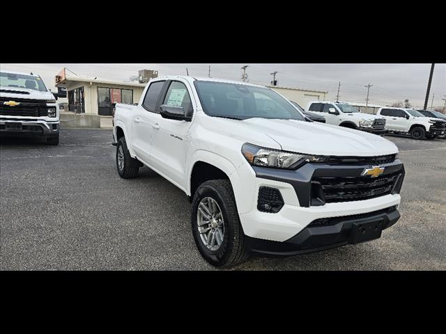 2024 Chevrolet Colorado LT photo 2