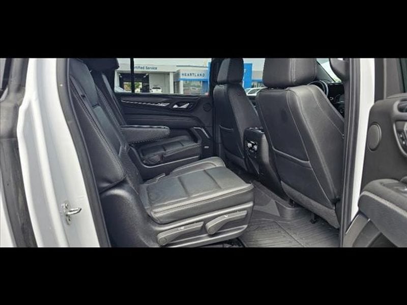 2022 GMC Yukon XL Denali - Photo 11