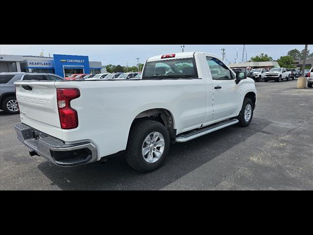 2024 Chevrolet Silverado 1500 photo 2