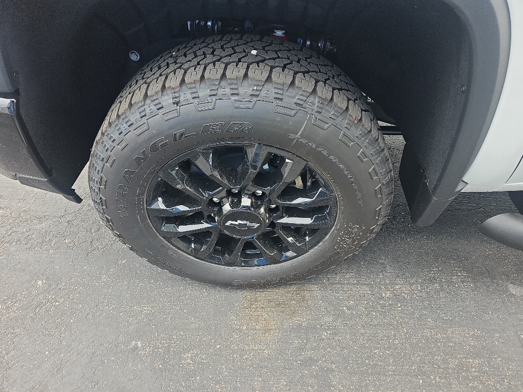 2026 Chevrolet Silverado 2500 HD Custom - Photo 9
