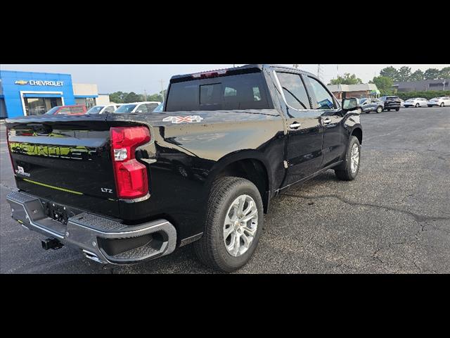 2025 Chevrolet Silverado 1500 LTZ photo 3