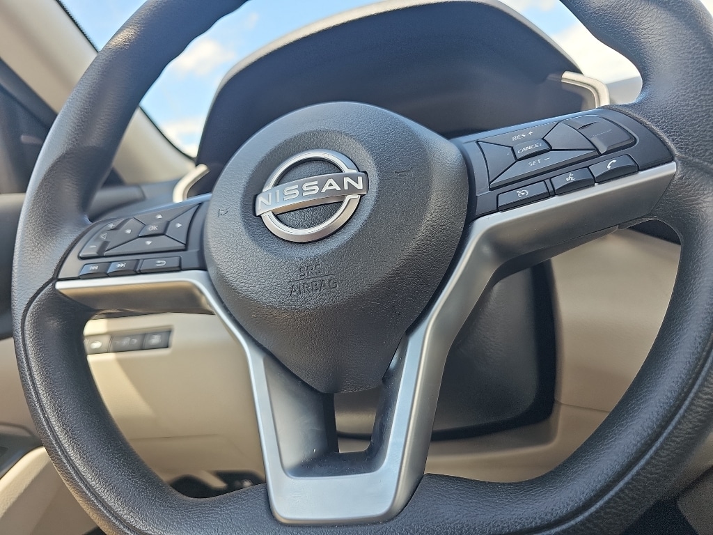 2025 Nissan Altima SV - Photo 16