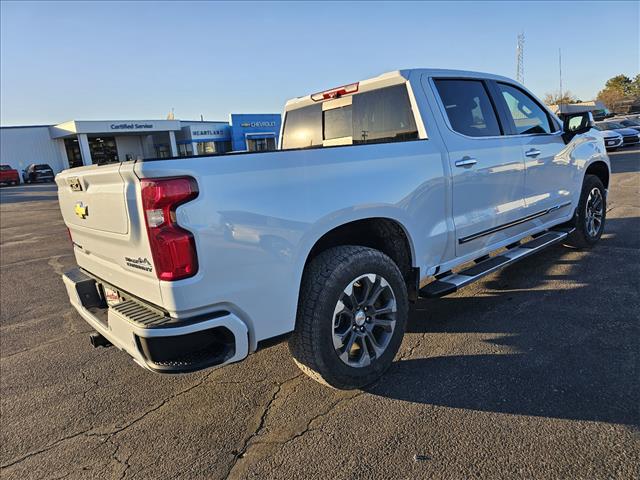 2026 Chevrolet Silverado 1500 High Country photo 2